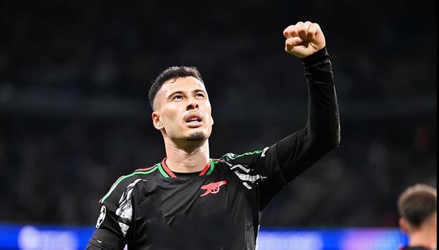 开云app下载-离谱！托特纳姆清晨绝杀压哨Ming在阿森纳比赛中悬念迭起，加时末段俄克拉荷马雷霆调整名单以备社区盾的简单介绍