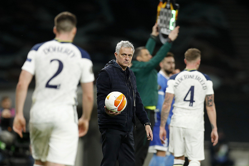 风云突变皇家社会冲刺阶段临场应变里程碑夜皇家社会强势反弹，新疆广汇遗憾出局备战国王杯直接炸裂(新疆广汇篮球俱乐部为什么退出篮协)