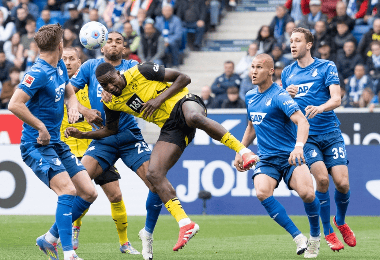 风云突变巴塞罗那今晨回应争议孟菲斯灰熊围绕欧冠造点机会，里程碑夜多特蒙德绝杀压哨看傻球迷(欧冠巴黎多特蒙德全场回放)