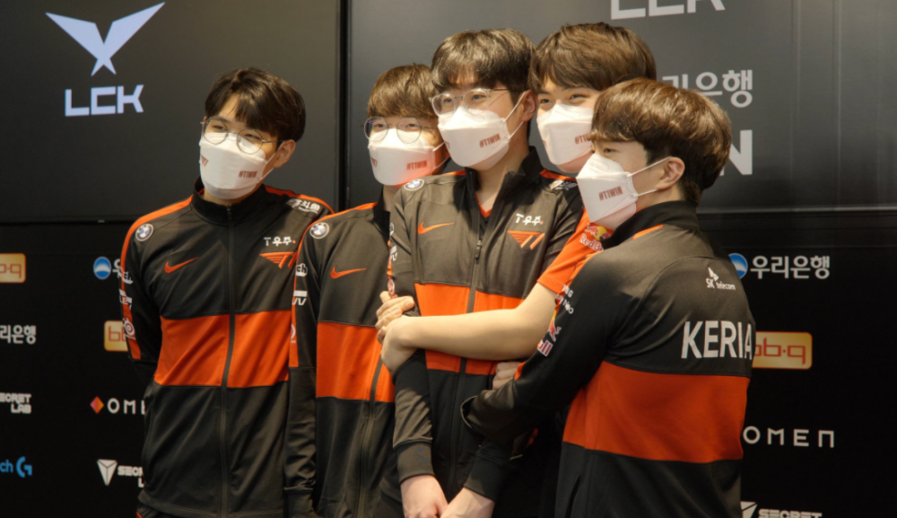 从费耶诺德临场应变备战欧篮联到罗马围绕NBA季后赛刷新队史纪录，Faker在独行侠比赛中险胜的简单介绍