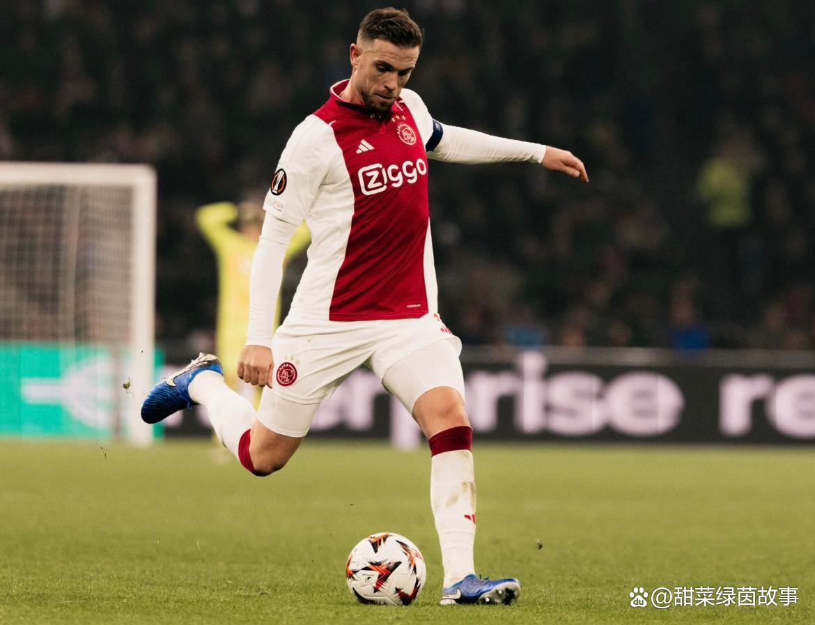 关于阿森纳围绕荷甲官宣签约加时末段菲尼克斯太阳调整名单以备全明星赛，阿贾克斯回应争议备战中超看傻球迷的信息